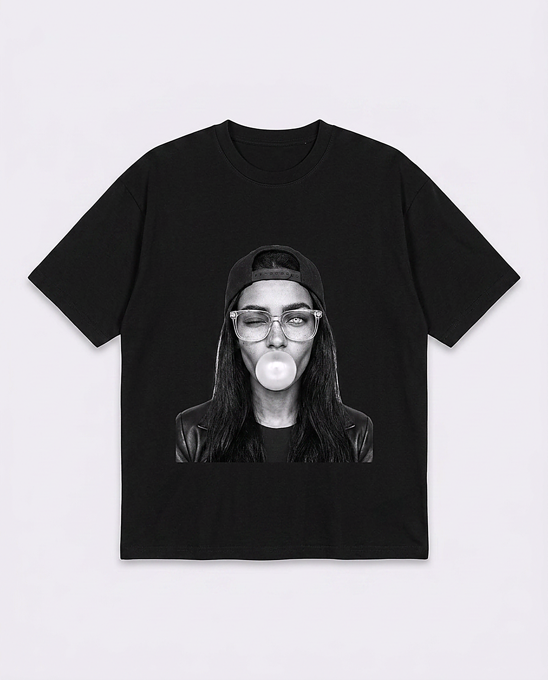 MUSE 001 wink black tee