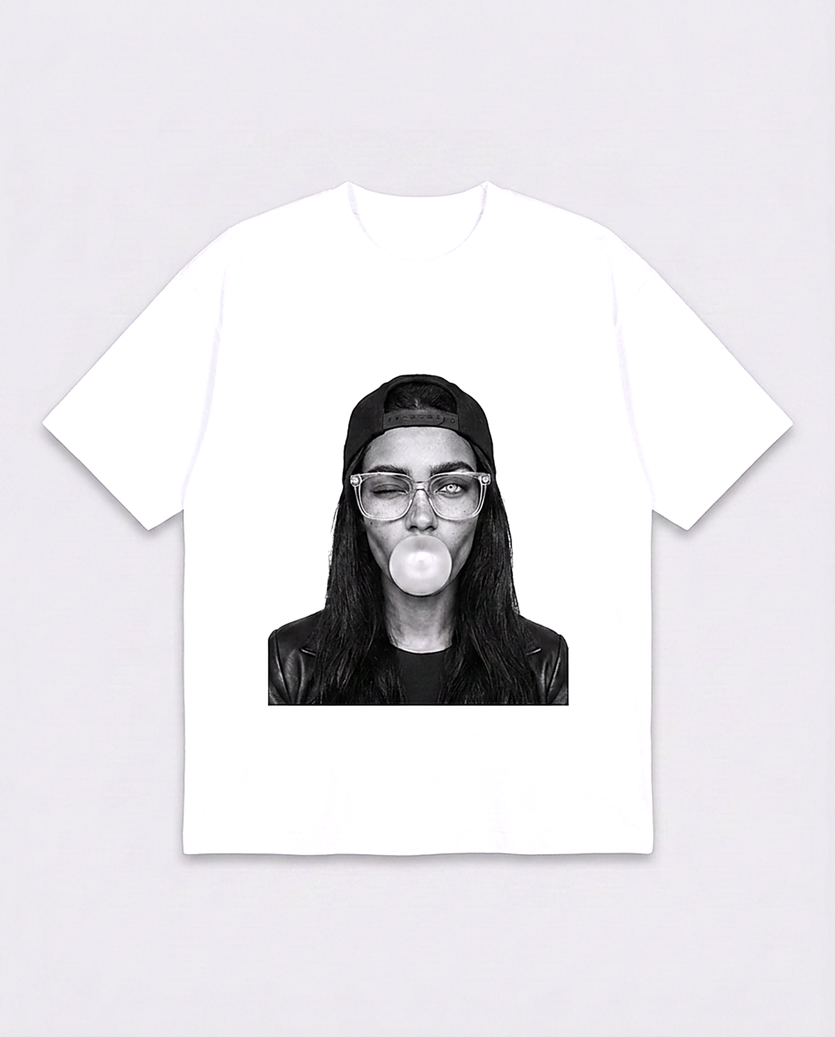 MUSE 001 wink white tee