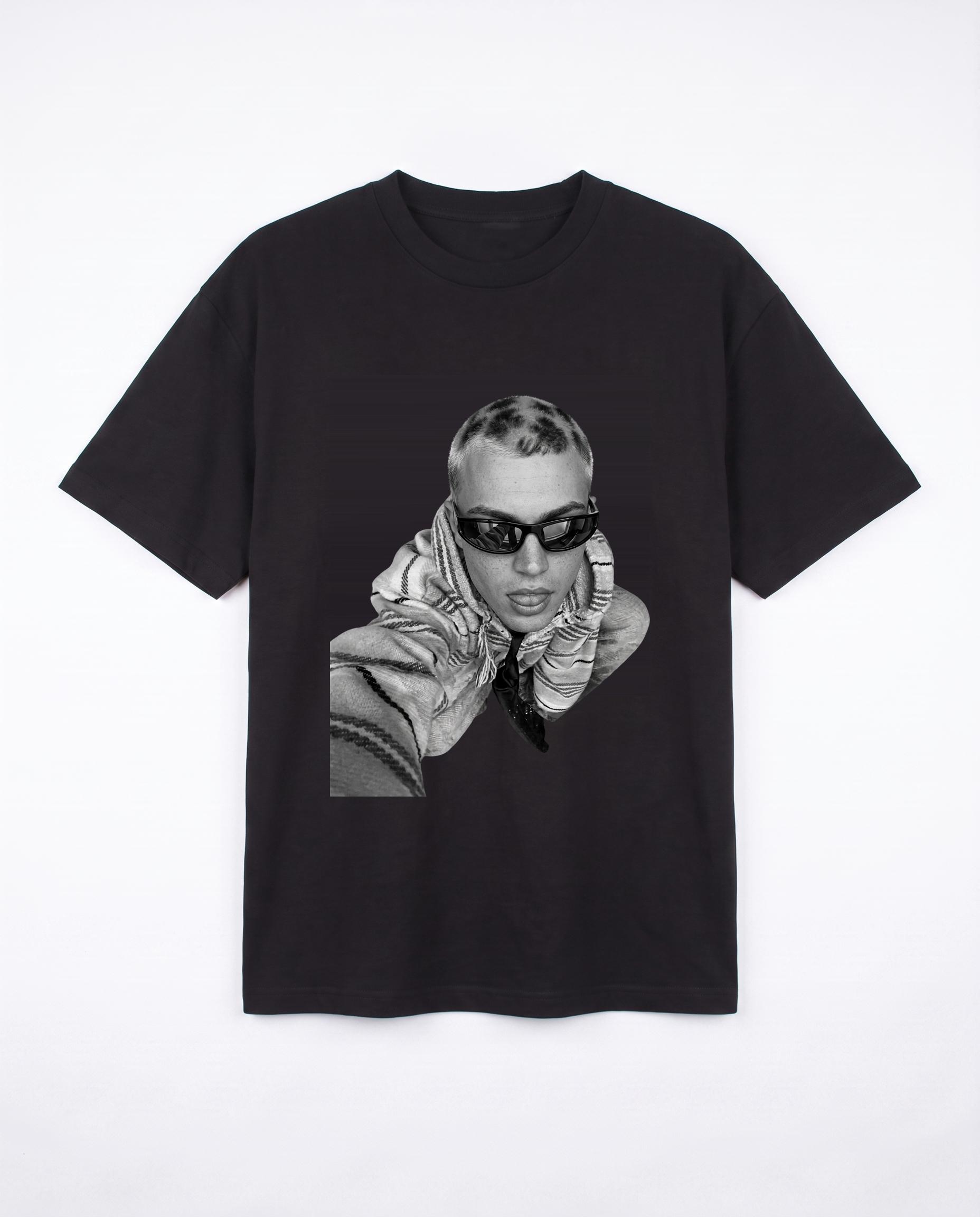 SOREN black tee front