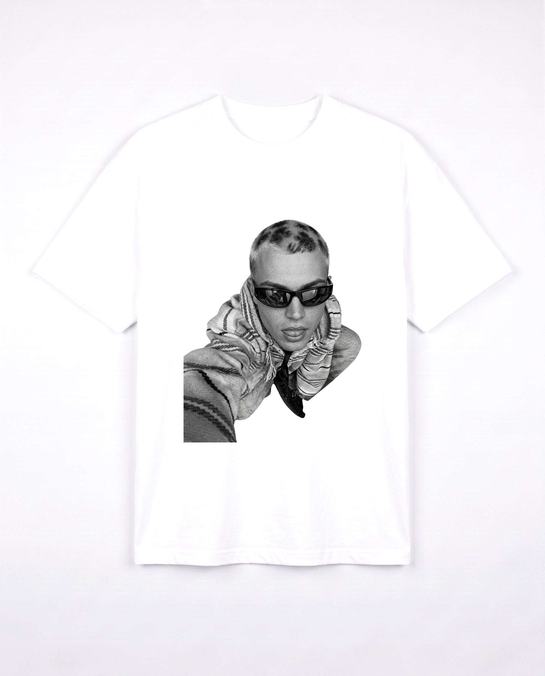 SOREN white tee front